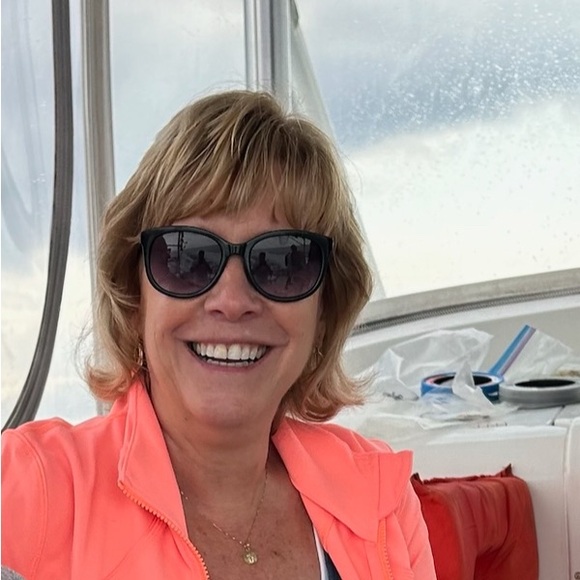 tina032458